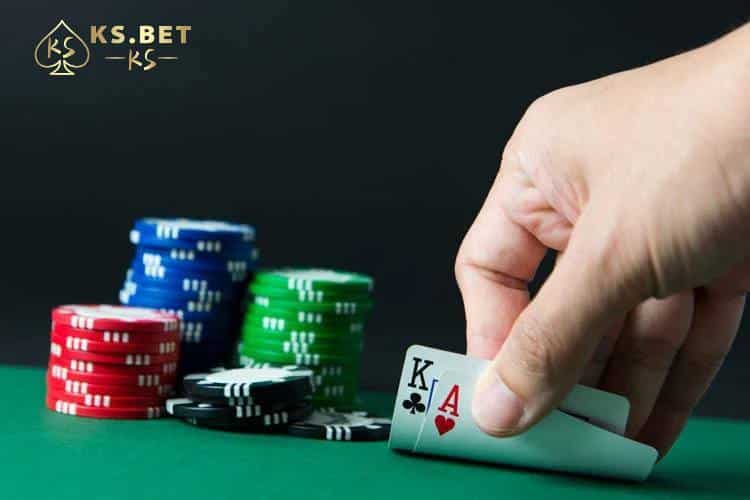 Kinh nghiệm chơi Poker